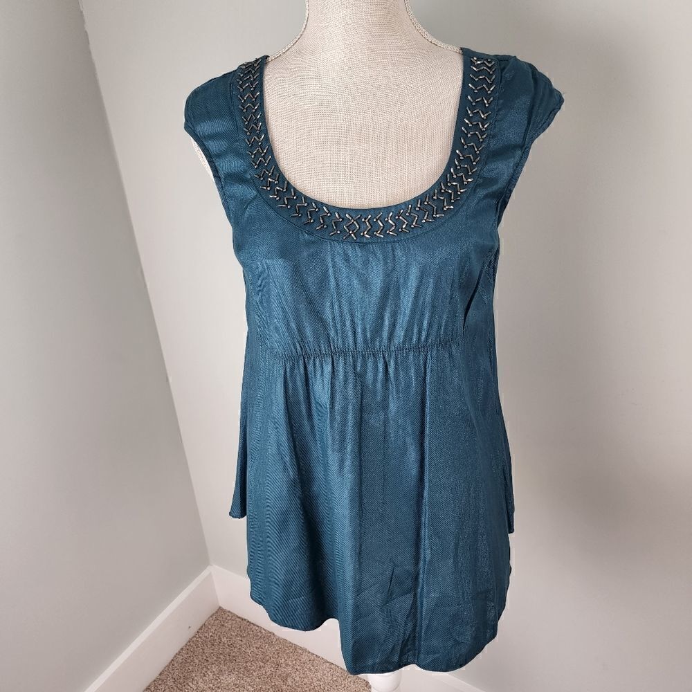 CAROLYN RUSSE WOMEN  BABY DOLL TOP WITH SEQUINS DETAIL TEAL SIZE SMALL